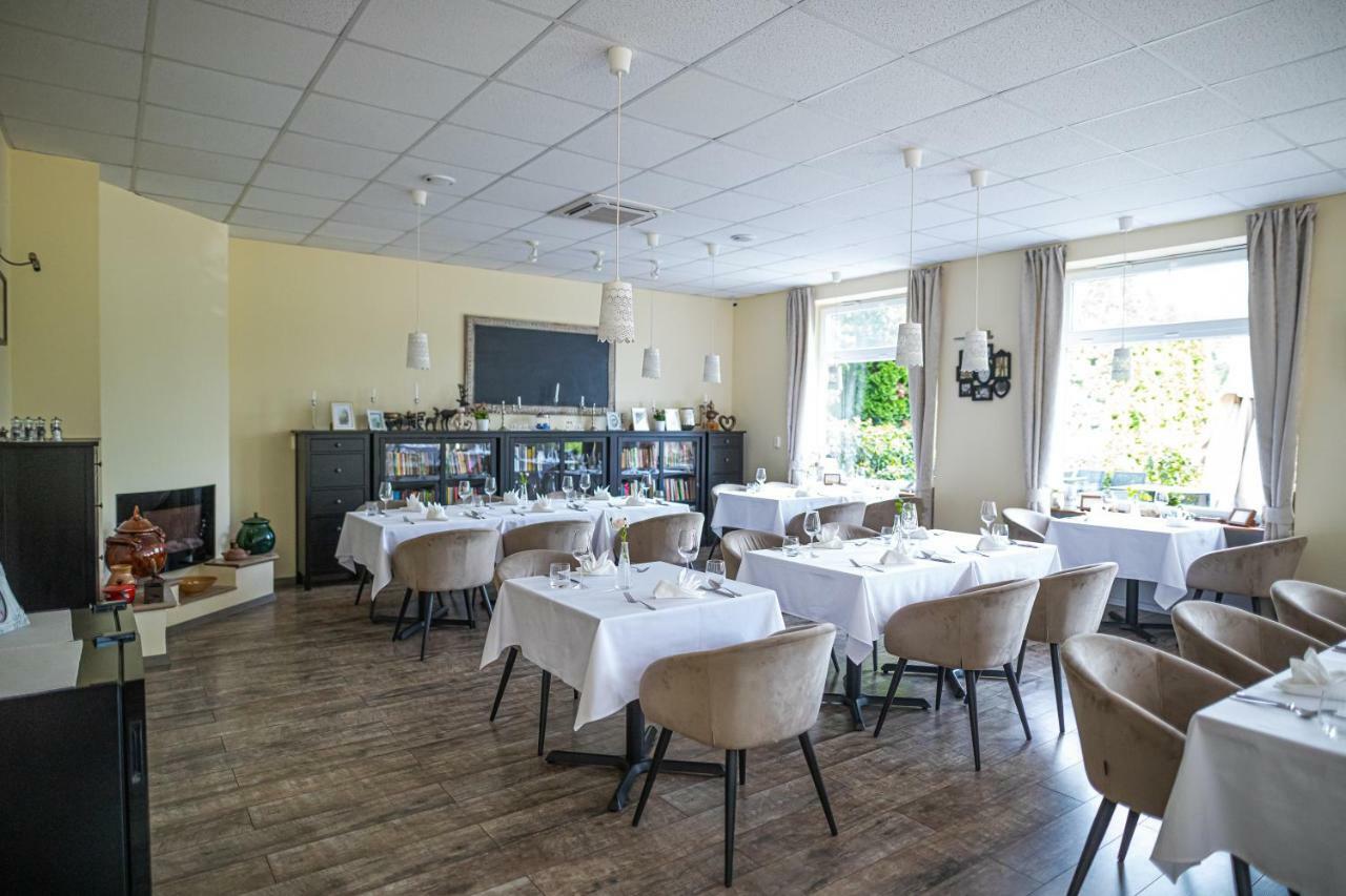 Bonne Chance Restaurant And Hotel Bázakerettye Eksteriør bilde